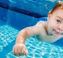 Как научить ребенка плавать – упражнения по возрасту